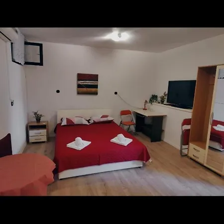 Studio Apartment In Old Town Apartment *